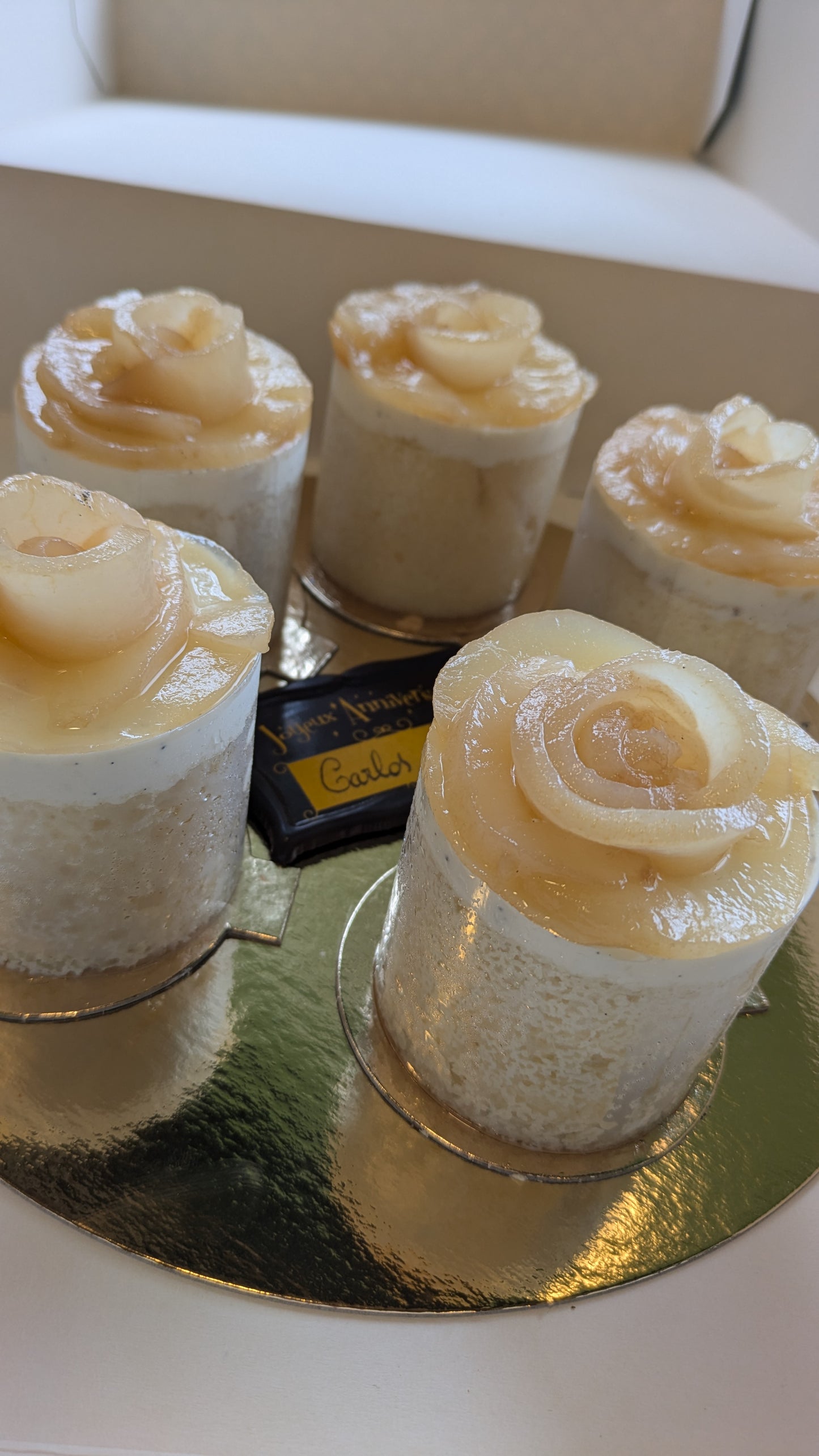 Entremets Poire – Mousse chocolat ou vanille, délicat et 100 % maison